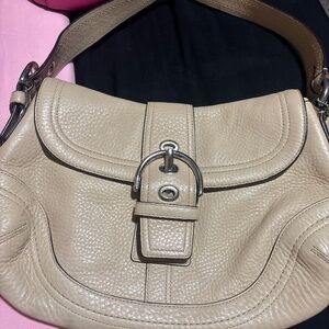 Meet your Posher, Viviana